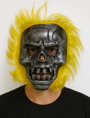 Wild Skull - Metal Kafatası Sarı Saçlı İskelet Maske