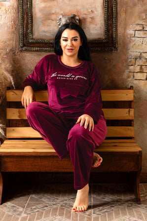 Nisanca Büyük Beden Kadife Kadın Pijama Takımı - Süper Soft Kadife 