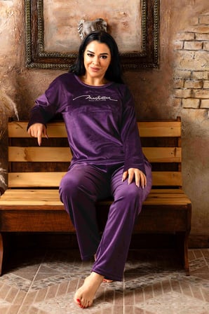 Nisanca Büyük Beden Kadife Kadın Pijama Takımı - Süper Soft Kadife 