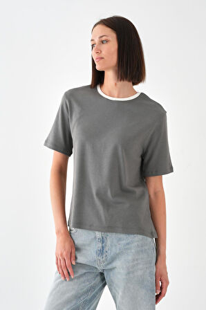 ALEXANDERGARDI Kontrast Yakalı Kadın T-shirt
