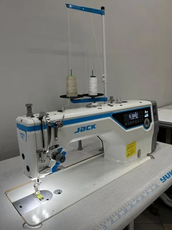 JACK A5E-Q OTOMATİK DÜZ DİKİŞ MAKİNASI KISA İPLİK KESİCİLİ