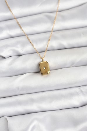 316L Çelik Zincir Gold Renk Minimal Kutup Yıldızı Model Kadın Kolye 5886