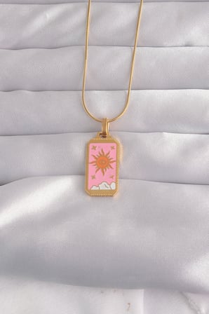 316L Çelik Gold Renk Pembe Mineli Güneş Model Tarot Kolye 5886