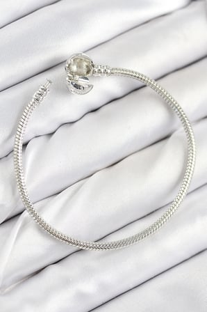 Pirinç Charm Topcuk Model Gümüş Renk Kadın Bileklik 5886