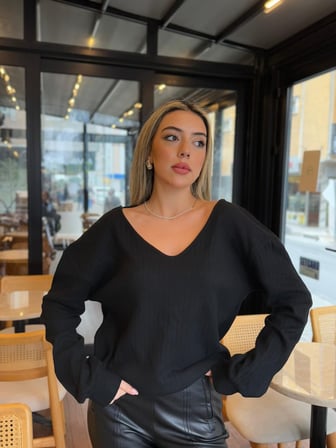 JANES Kadın Uzun Kollu V Yakalı Pencere Sırt Dantel Detaylı Kalın Fitilli Kaşkorse Bluz