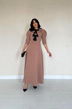 JANES Camel Ön Dekolteli Fiyonk Garnili Uzun Elbise