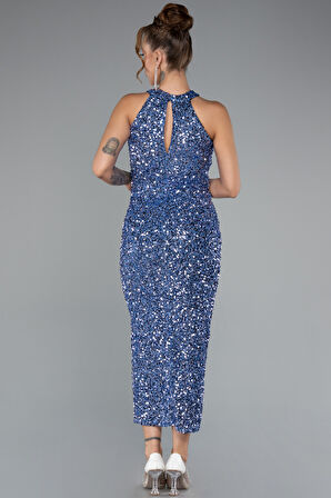 Halter Yaka Yırtmaçlı Midi Pullu Gece Elbisesi ABK2386