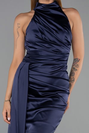 Halter Yaka Kısa Saten Gece Elbisesi ABK2674