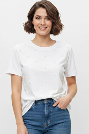 İnci İşlemeli Normal Kalıp Beyaz Basic T-Shirt