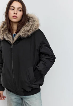 ALLBUCKS Stradivarius Kapüşonlu suni kürk astarlı şişme bomber ceket ABSTR3770