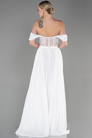 İşlemeli Kayık Yaka Yırtmaçlı Uzun Şifon Abiye ABU3310