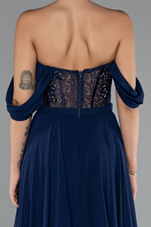 İşlemeli Kayık Yaka Yırtmaçlı Uzun Şifon Abiye ABU3310