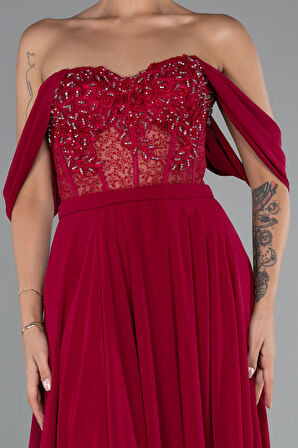 İşlemeli Kayık Yaka Yırtmaçlı Uzun Şifon Abiye ABU3310