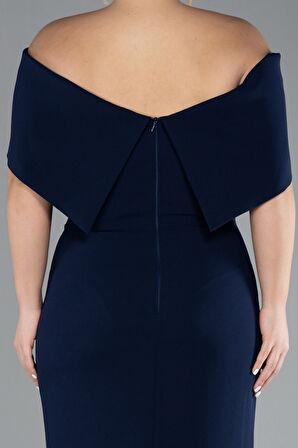 Kayık Yaka Yırtmaçlı Uzun Büyük Beden Abiye ABU3945