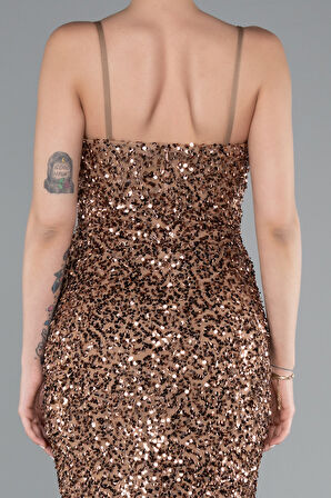 Yırtmaçlı Göğüs Drapeli Uzun Pullu Abiye Elbise ABU4842