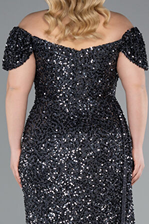 Kayık Yaka Yırtmaçlı Uzun Pullu Büyük Beden Abiye ABU4863