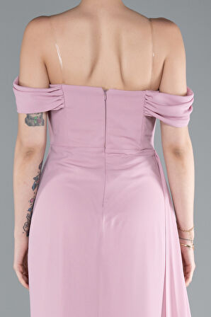 Kayık Yaka Yırtmaçlı Uzun Şifon Abiye Elbise ABU4925