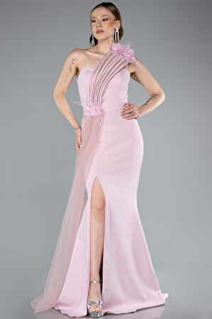 Tek Omuz Çiçek Aksesuarlı Yırtmaçlı Uzun Abiye ABU4969