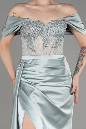 Taşlı Kayık Yaka Yırtmaçlı Uzun Saten Abiye ABU5379