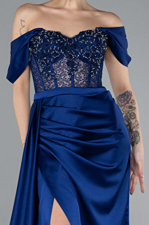 Taşlı Kayık Yaka Yırtmaçlı Uzun Saten Abiye ABU5379