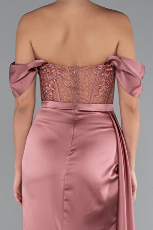 Taşlı Kayık Yaka Yırtmaçlı Uzun Saten Abiye ABU5379