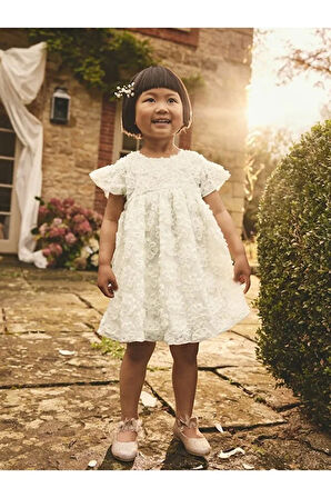 Fildişi Kısa Kollu Üç Boyutlu Desenli Elbise