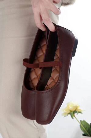 Kare Burunlu Balerin Kadın Babet