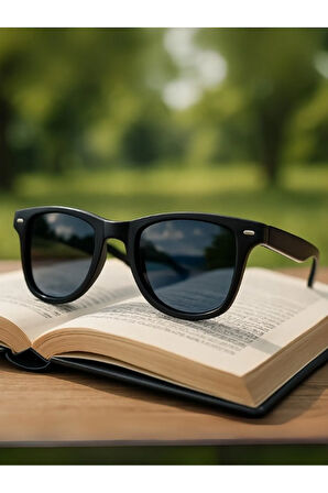 Sevimli Çocuk Siyah Güneş Gözlüğü Pinli Çerçeve Kids Güneş Gözlüğü UV 400 Korumalı CE Belgeli