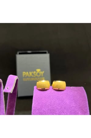 22 Ayar Altın Küpe Desenli Düz J Model 2.93gr Kadın Hediye - K01024