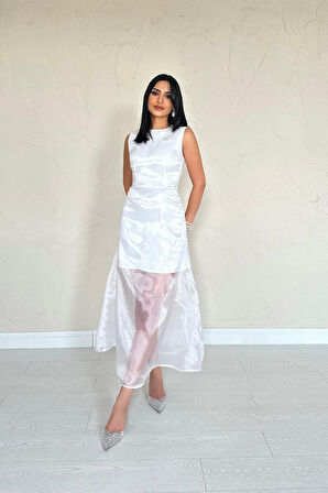 Aesco Beyaz Organze Detaylı Atlas Elbise