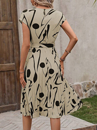 Aesco Kadın Kısa Yarasa Kollu Yuvarlak Yaka Beli Büzgülü Süprem Elbise