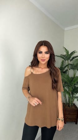 Aesco Tek Omuz Askılı Toka Detaylı Viskon Bluz Sütlü Kahve 2XL