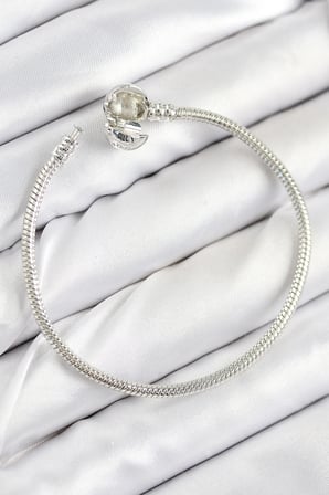 Pirinç Charm Topcuk Model Gümüş Renk Kadın Bileklik