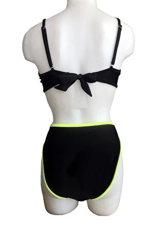 Mila Burgulu Straplez Bikini