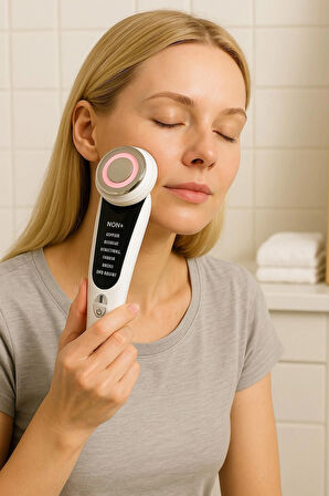 7’si 1 Arada Cilt Bakım Cihazı – LED Işık, Masaj, Siyah Nokta Temizleme, Gözenek Sıkılaştırma