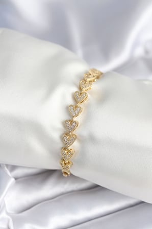 Pirinç Gold Renk Kalp Model Kadın Bileklik 5886