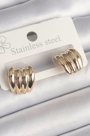 Pirinç Gold Renk İşlemeli Yarım Halka Model Kadın Küpe 5886
