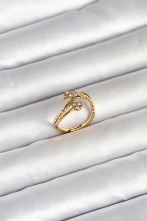 316L Çelik Gold Renk Zirkon Taşlı Kalp Model Kadın Yüzük 5886
