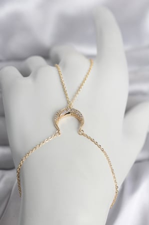 Pirinç Gold Renk Hilal Model Zirkon Taşlı Kadın Şahmeran 5886
