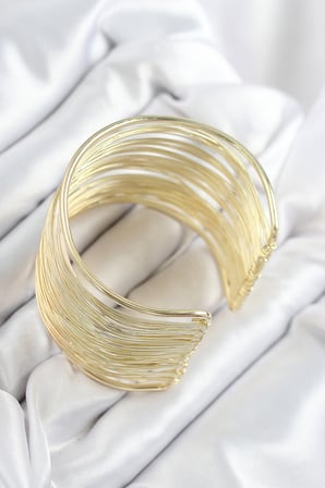 Pirinç Tel Sarma Model Gold Renk Kadın Bileklilk 5886