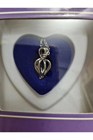 Istiridye içinde inci kolye