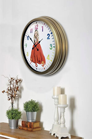 40 cm Eskitme Metal Genç Kız Duvar Saati