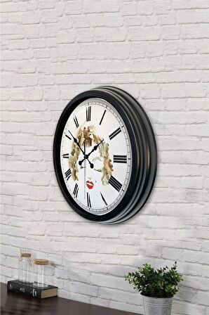 40 Cm Siyah Metal Kadın Duvar Saati