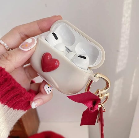 Airpods Pro 3.Nesil Uyumlu Kalp Desenli Kılıf