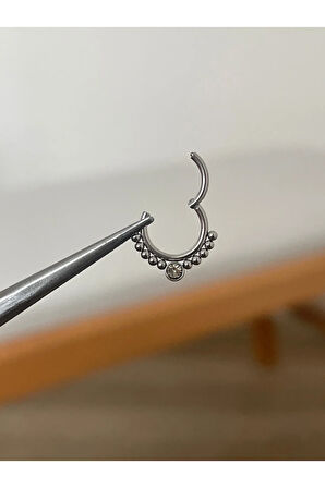316 L Cerrahi Çelik Zirkon Taş Detaylı Halka Kıkırdak Helix Tragus Piercingi