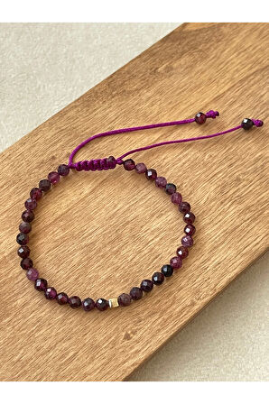 14 Ayar Altın Küp Detaylı Doğal Parlak Granat Taşlı Zarif El İşi Altın Bileklik