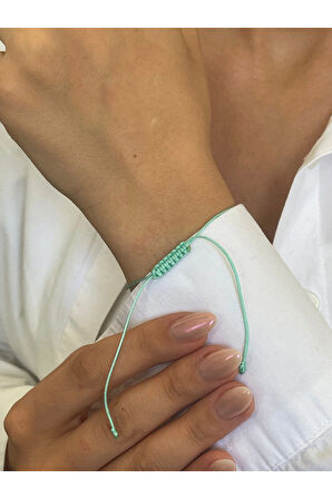 14 Ayar Altın Dorikalı Turkuaz İpli Zarif Altın Bileklik