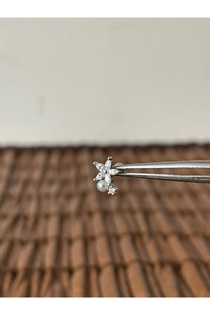 925 Ayar Gümüş İncili Markiz Kesim Taşlı Helix Tragus Piercingi Gümüş Piercing