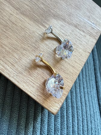 %100 316 L Cerrahi Çelik Büyük Kalp Modeli Çelik Göbek Piercingi 10 mm