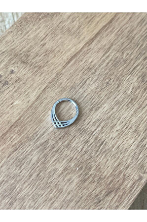 316 L Cerrahi Çelik Anti Alerjik Halka Piramit Modeli Kilitli Halka Piercing 8mm x 1,2 mm